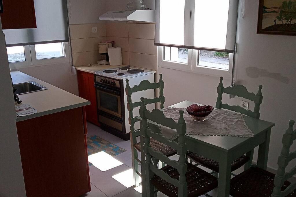Apartament Paris House 3 Patras Zewnętrze zdjęcie
